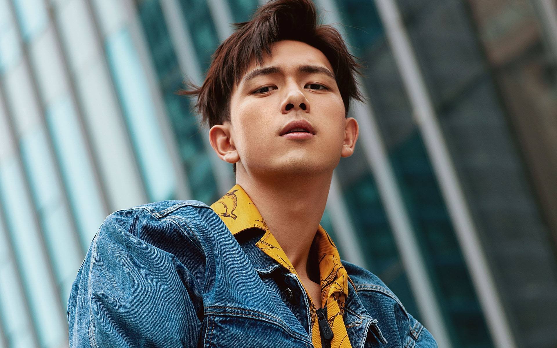 -球场突发:比赛中的意外瞬间回顾,球场发生冲突