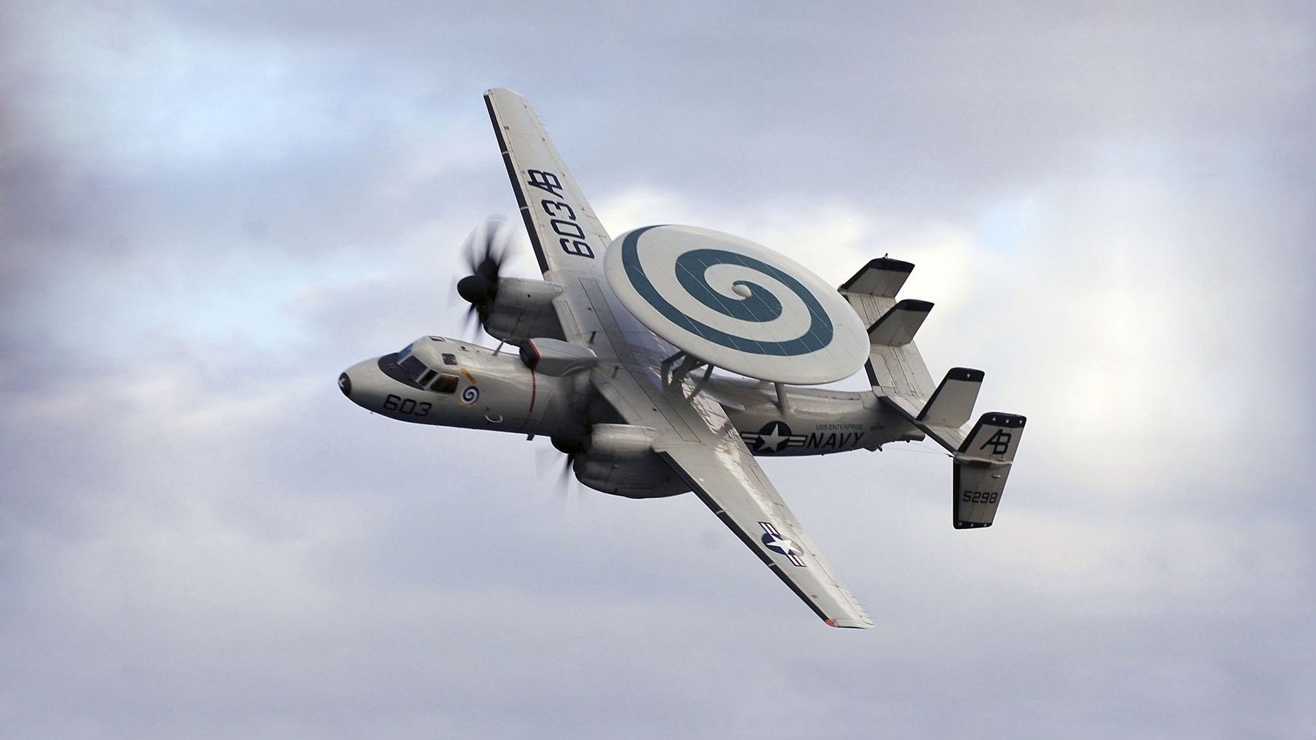 世俱杯网站-倒三角中场提升出球选择广度，倒三角传球算不算越位